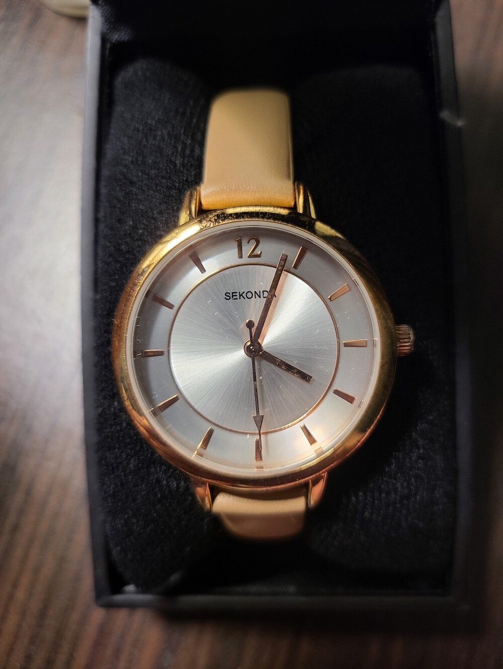 Sekonda Gold Tone Watch with Beige Leather Strap